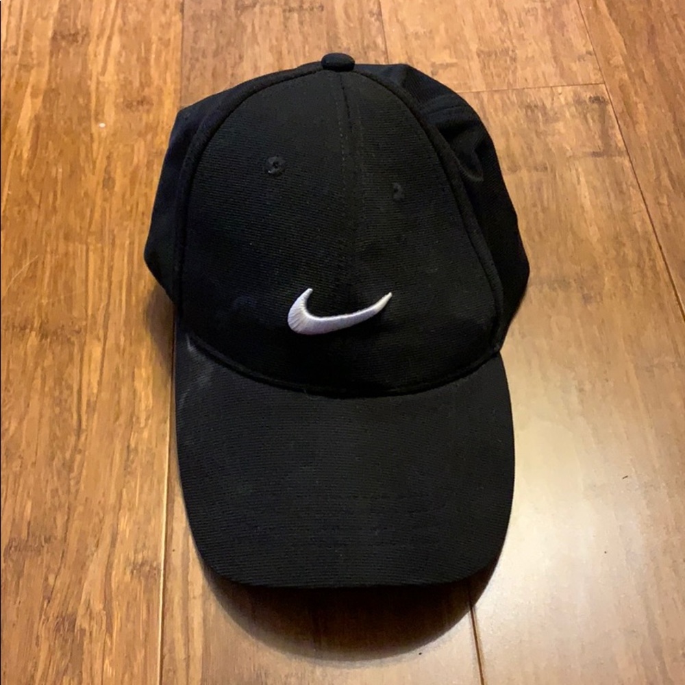 Women’s Nike ball cap